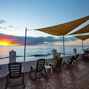 Coconut Palms Hotel Rincón